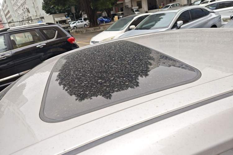 Used Toyota Camry 2019 Revised Version 2.0G Luxury Edition
