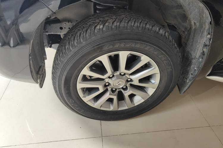 Used Toyota Prado 2018 3.5L Automatic TX-L with Rear-Mounted Spare Tire