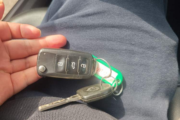 Used Volkswagen Santana 2015 1.6L Manual Comfort Edition