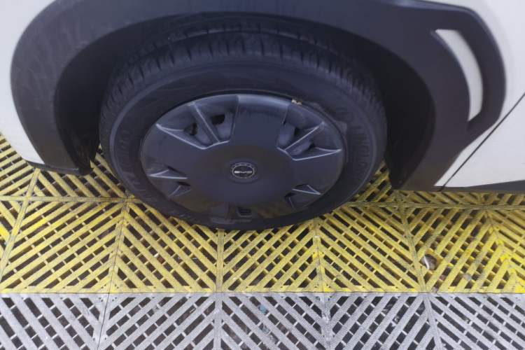 Used BYD Seagull 2023 Active Version Left Front Wheel Hub