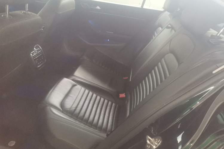 Used Volkswagen Magotan 2019 330TSI DSG Luxury Version China VI Standard Left Rear Seat