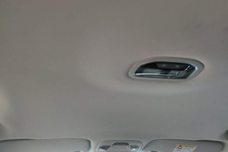 Used Geely Auto Emgrand 2019 Leading Edition 1.5L Manual Luxury Model China VI Standard