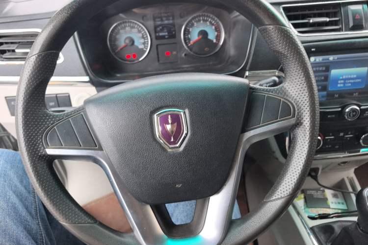 Used Jinbei New Hiace X30L 2021 1.5L Business Central Air-Conditioned Coach China VI Standard SWC15M