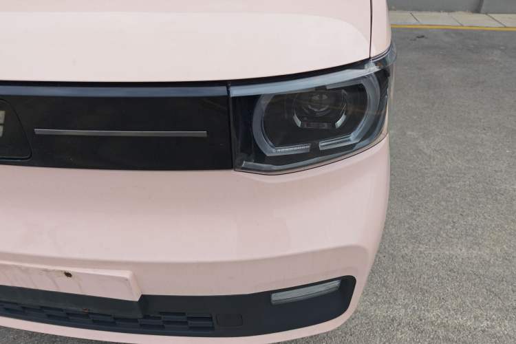 Used Wuling Hongguang MINIEV 2021 Macaron Fashion Edition Lithium-Ion Battery Left Front Headlight