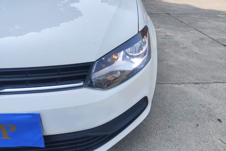 Used Volkswagen Polo 2016 1.4L Manual Fashion Model