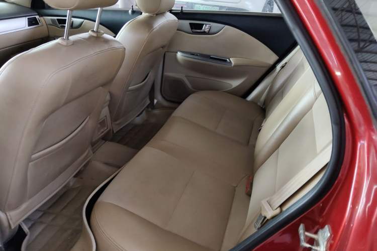 Used Buick Excelle 2013 1.5L Automatic Classic Model
