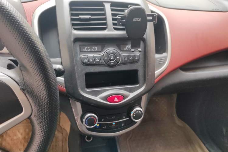 Used Changan Benni 2015 1.4L Manual Luxury Model China V Standard