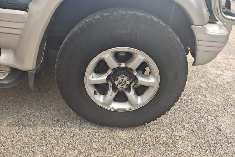 Used Leopaard 6481 2009 2.2L Manual Two-Wheel Drive
