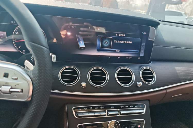 Used Mercedes-Benz E-Class 2019 Restyled E 300 L Sporty and Stylish Edition Audio And AC Panel