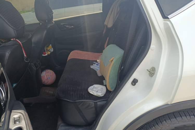 Used Nissan X-Trail 2019 2.0L CVT Smart Connect Comfort Edition 2WD