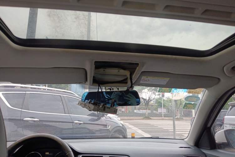 Used Volkswagen Lavida 2013 Restyled Classic 1.6L Automatic Comfort Edition Headliner