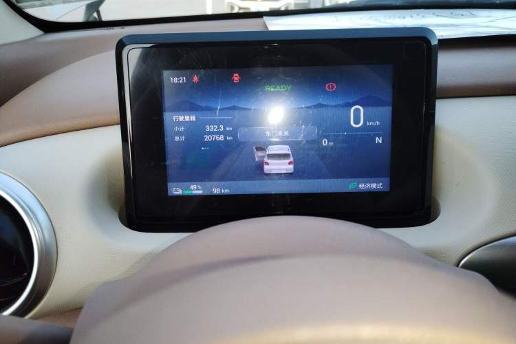 Used Wuling Hongguang MINIEV 2025 Four-Door Version Advanced Edition Instrument Cluster