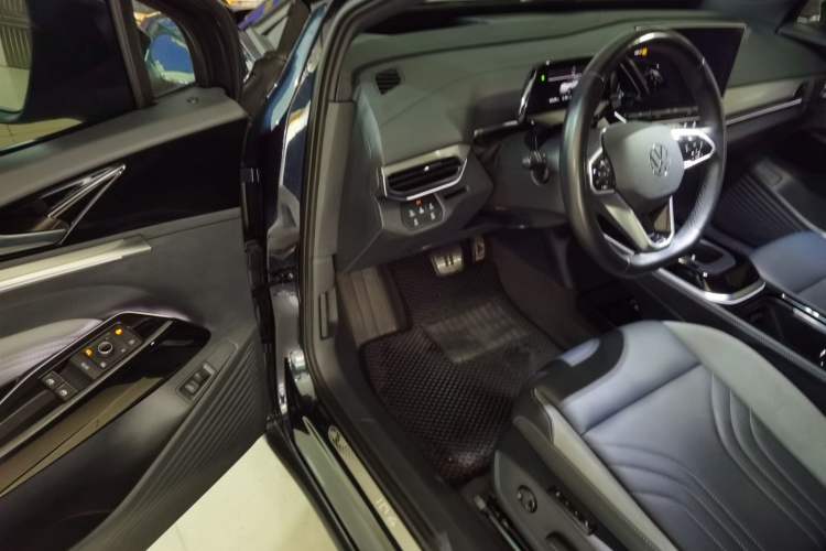 Used Volkswagen ID.4 CROZZ 2022 Long-Range Lite PRO Edition
