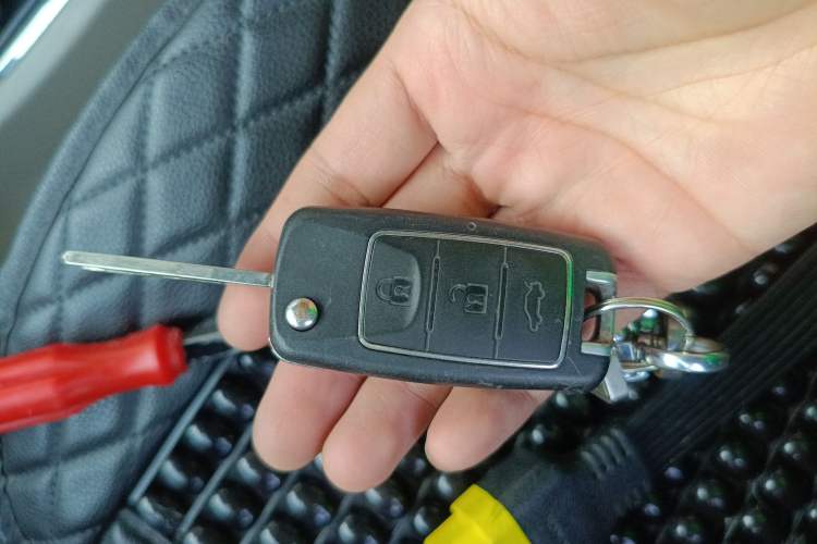 Used FORTHING Lingzhi 2020 M5L 1.6L Luxury 7-Seater