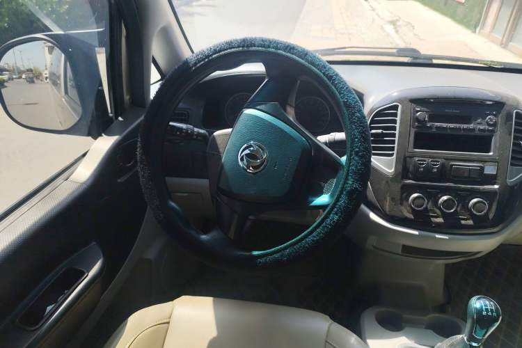 Used FORTHING Lingzhi 2018 M3L 1.6L 7-Seater Comfort Model
