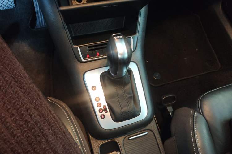 Used Volkswagen Tiguan L 2016 280TSI Automatic Two-Wheel Drive Silk Road Comfort Edition