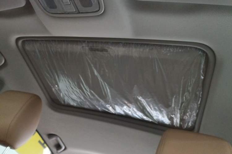 Used Landian E5 2024 Honor Edition 100KM Deluxe 7-Seater