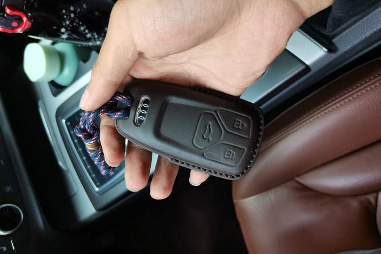 Used Audi Q7 2018 45 TFSI Technology Edition Vehicle Key