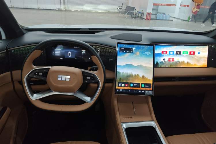 Used Geely Galaxy L7 2025 EM-i 115km Exploration+ Edition Gear Lever