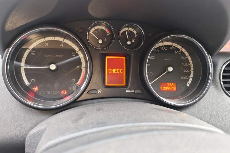 Used Peugeot 408 2011 1.6L Manual Comfort Edition