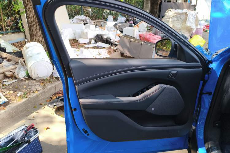 Used Ford Mustang Mach-E 2021 AION Y Plus Rear-Drive Luxury Edition (Long Range)