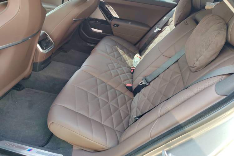 Used BMW i7 2023 eDrive50L Leading M Sport Package