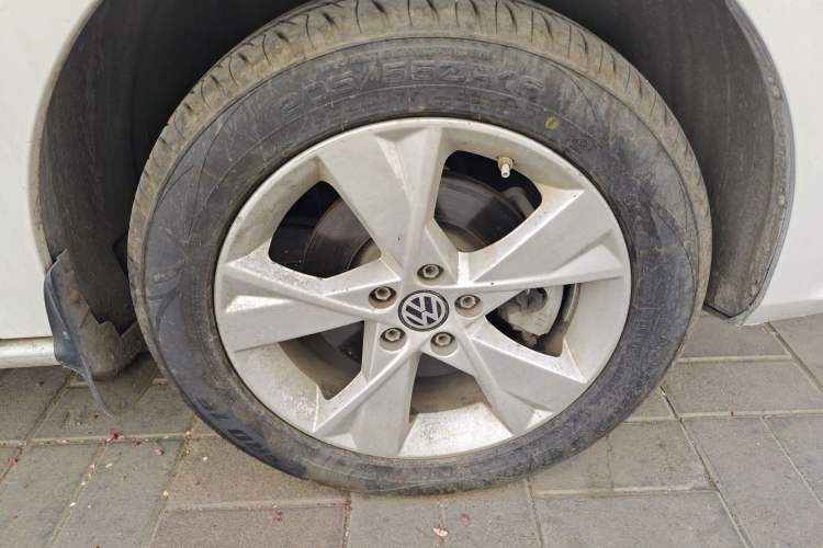 Used Volkswagen Bora 2014 1.6L Manual Comfort Model
