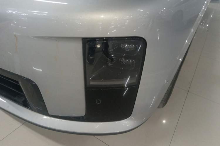 Used Li Auto i8 2025 Model Standard Version
