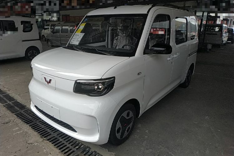 Used Wuling Zhiguang New Energy 2025 Model 305km Ambitious Edition