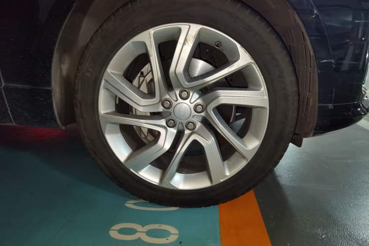 Used Land Rover Range Rover Sport 2020 3.0 L6 SE