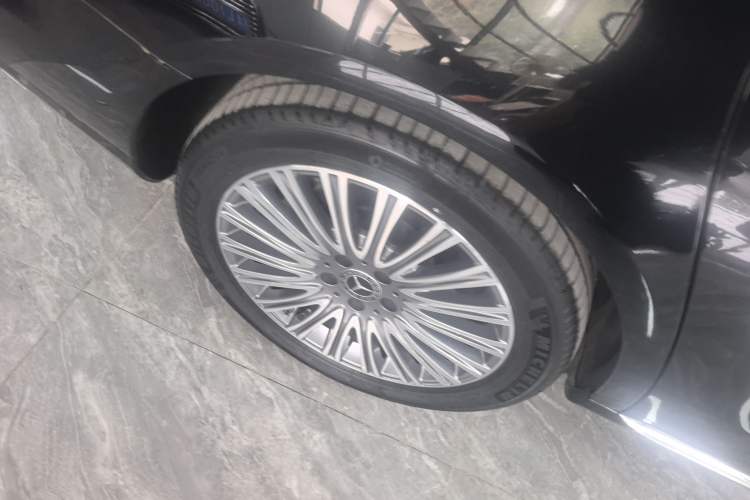 Used Mercedes-Benz E-Class 2023 Updated E 300 L Luxury Edition