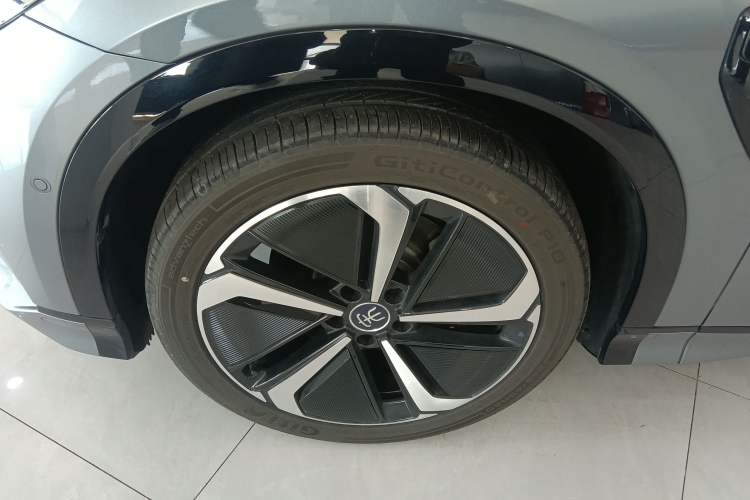 Used BYD Song L EV 2025 Intelligent Driving Version 662 km LiDAR Excellence Edition
