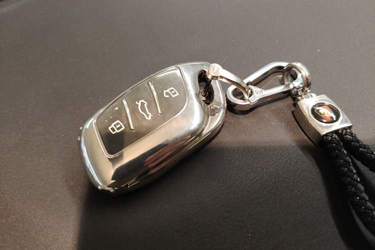 Used Roewe i5 2021 1.5L Manual Platinum Edition Vehicle Key