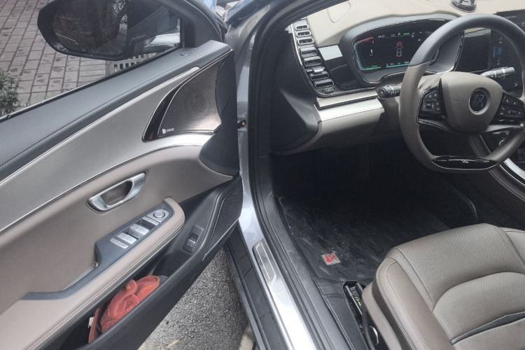 Used BYD Han 2020 EV Long-Range Luxury Model
