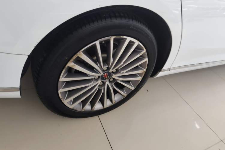 Used Hongqi H9 2020 2.0T Smart Connect Flagship Edition Right Rear Wheel Hub