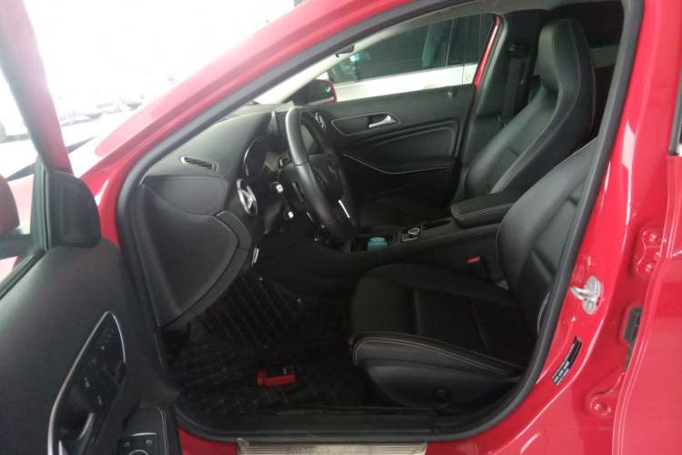 Used Mercedes-Benz GLA 2016 GLA 200 Fashion Model
