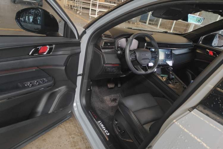 Used Lynk & Co 01 2023 1.5TD EM-F PM