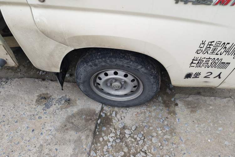 Used Foton Xiangling M 2018 1.2L Semi-承载 Single-Row Rear Single Tire (Cargo) 4W12M1 Right Front Wheel Hub