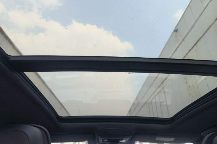 Used Volkswagen Teramont 2025 Tiguan Pro 450TSI Four-Wheel Drive Summit Edition
