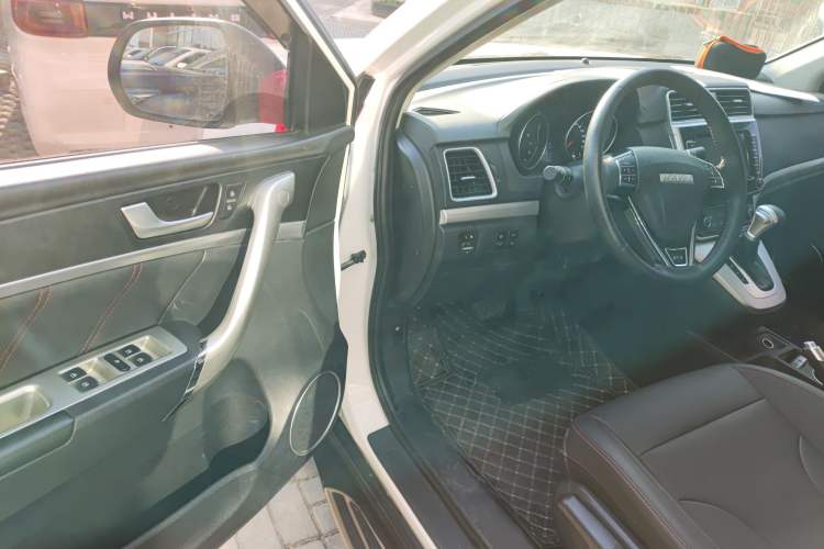 Used Haval M6 2019 1.5T DCT Two-Wheel Drive Elite Version China VI Standard
