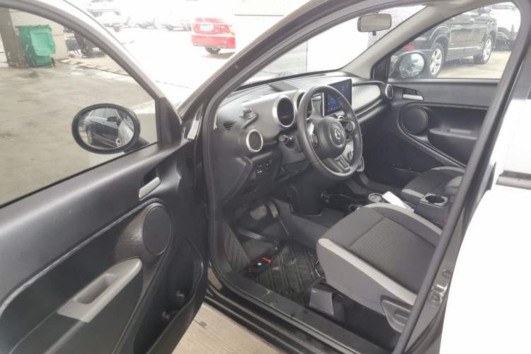 Used ORA Black Cat 2021 301km Cute Pet Edition