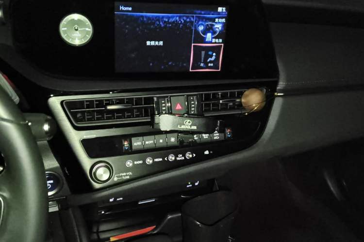 Used Lexus ES 2021 300h Excellence Edition