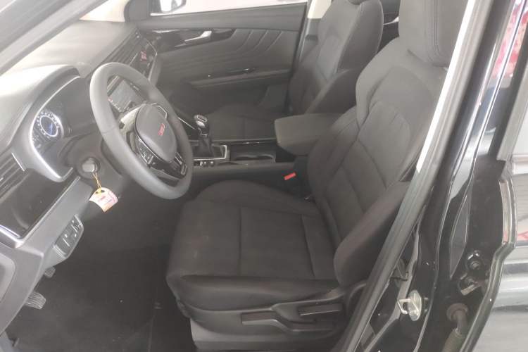 Used Sinotruk VGV U70 2020 1.5T Manual Comfort Edition 7 Seats