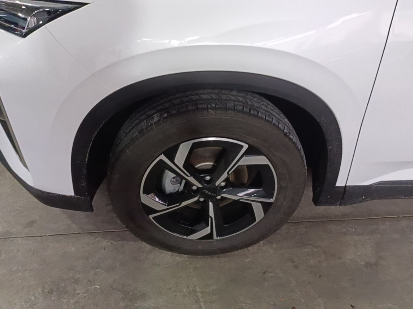 Dongfeng Aeolus L7 New Energy 2025 518 Comfort Edition — снимка 10