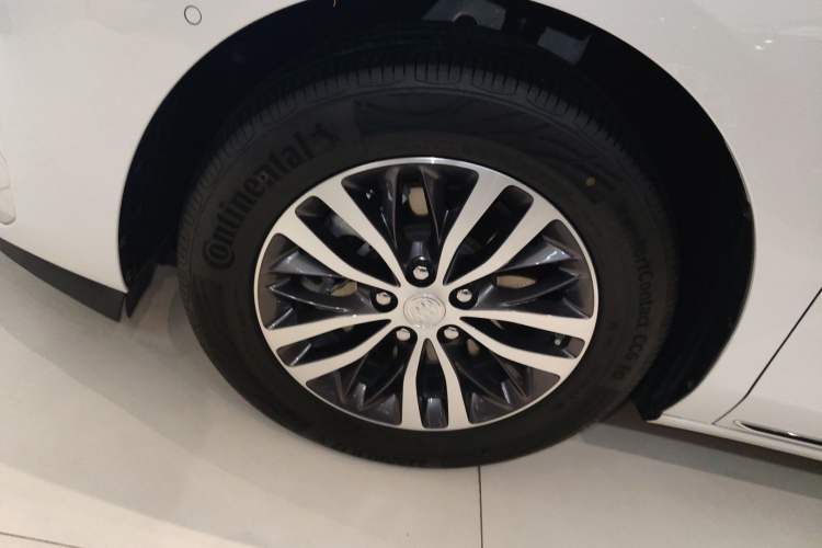 Used Buick GL8 2023 ES Lu Zun Deluxe Model
