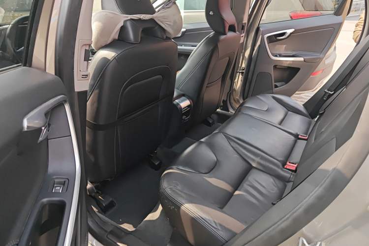 Used Volvo XC60 2015 T5 Smart Upgrade Model