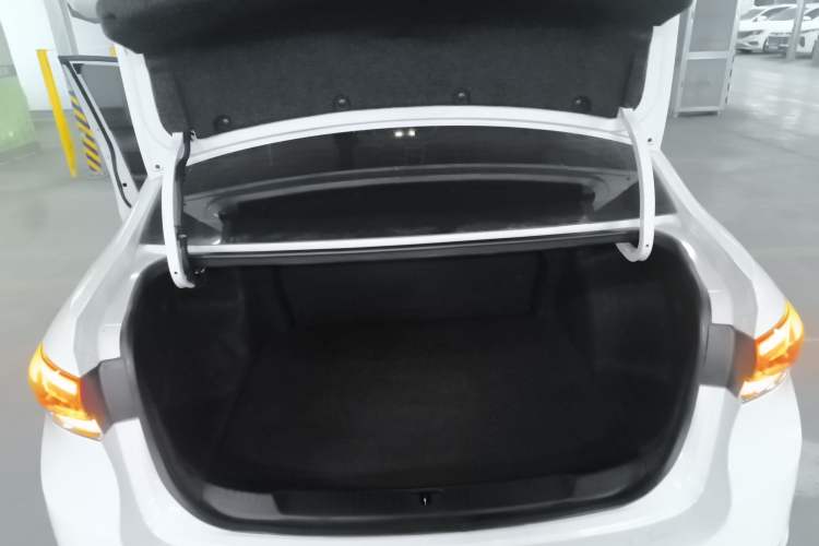 Used Buick GT 2021 Revised Version Flagship 1.5L Automatic Elite Edition Trunk