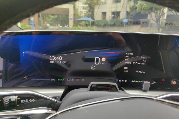 Used Cadillac LYRIQ 2022 Four-Wheel-Drive High-Performance Deluxe Edition Instrument Cluster