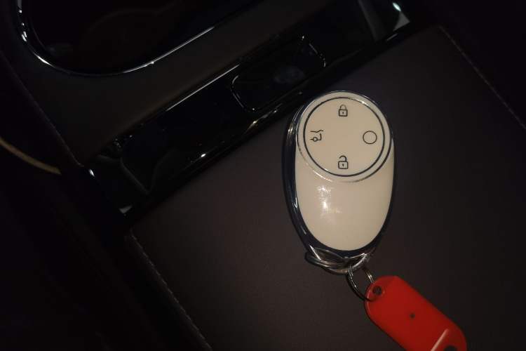 Used AION RT 2025 520 Smart Luxury Edition Interior 1