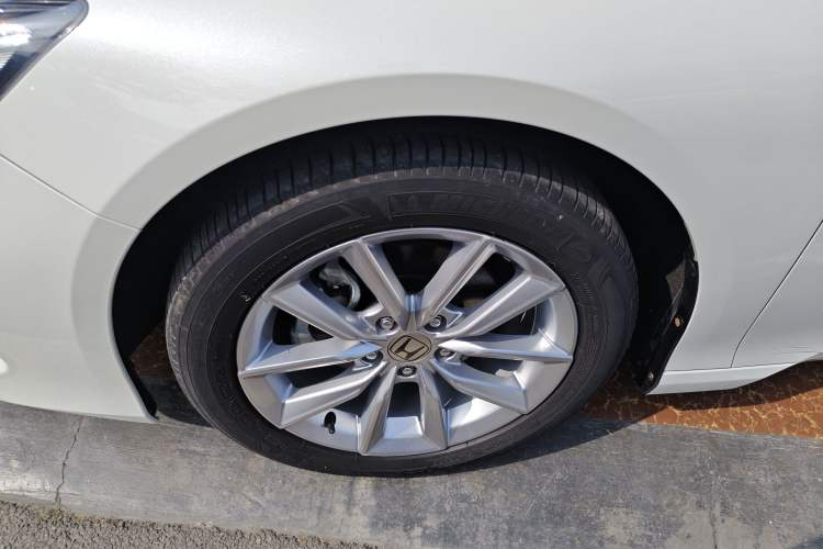 Used Honda Accord 2022 260TURBO Luxury Edition Left Front Wheel Hub